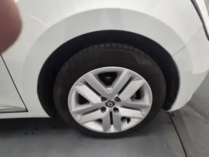 Photo 57 Renault Clio Gén. V (BJA) Ph1 Business 5