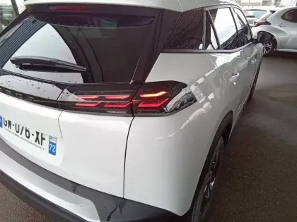 Photo 37 Peugeot 2008  PureTech 130 S&S EAT8