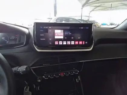 Photo 59 Peugeot 2008  PureTech 130 S&S EAT8