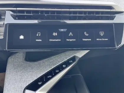 Photo 22 Peugeot 3008  Hybrid 136 e-DCS6