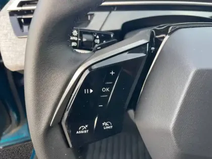 Photo 25 Peugeot 3008  Hybrid 136 e-DCS6