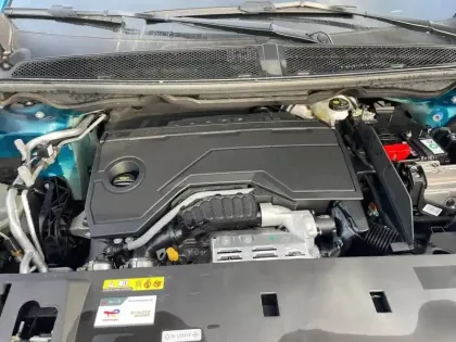 Photo 38 Peugeot 3008  Hybrid 136 e-DCS6