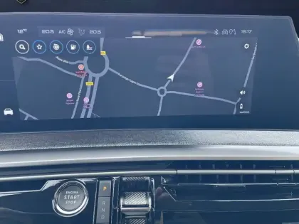 Photo 24 Peugeot 3008  Hybrid 136 e-DCS6