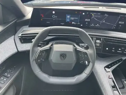 Photo 15 Peugeot 3008  Hybrid 136 e-DCS6