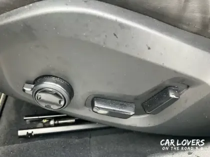 Photo 19 Volvo V60  B3 163 ch Geartronic 8