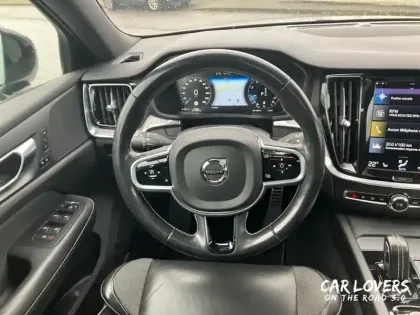 Photo 8 Volvo V60  B3 163 ch Geartronic 8