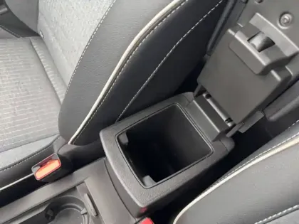 Photo 46 Renault Clio  Eco-G 100 GSR2