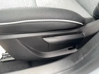 Photo 29 Renault Clio  Eco-G 100 GSR2