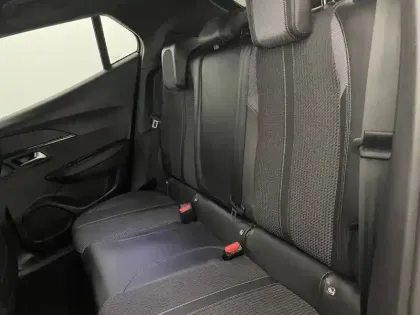 Photo 14 Peugeot 2008  PureTech 130 S&S BVM6