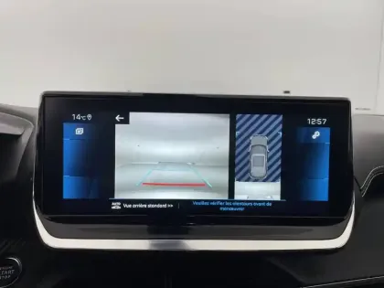 Photo 25 Peugeot 2008  PureTech 130 S&S BVM6