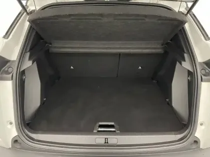 Photo 44 Peugeot 2008 Gén. II Ph1 NG GT 5