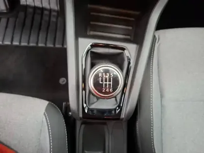 Photo 130 Renault Clio  TCe 90