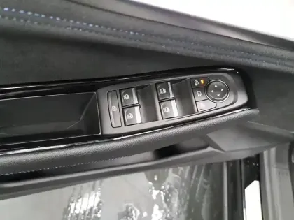 Photo 29 Renault Espace  E-Tech full hybrid 200 GSR2