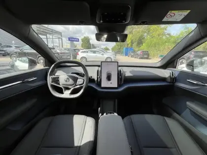 Photo 13 Volvo Ex30  Single Extended Range 272 ch 1EDT