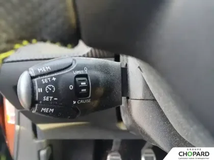 Photo 45 Peugeot 2008  PureTech 130 S&S BVM6