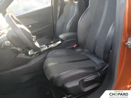 Photo 8 Peugeot 2008  PureTech 130 S&S BVM6