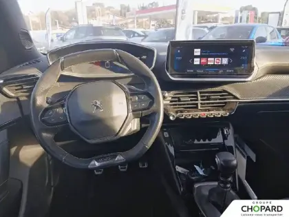 Photo 23 Peugeot 2008  PureTech 130 S&S BVM6