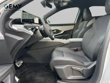 Photo 8 Peugeot 3008  Hybrid 145 e-DCS6