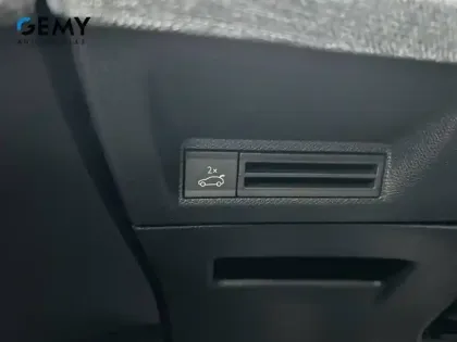 Photo 16 Peugeot 3008  Hybrid 145 e-DCS6