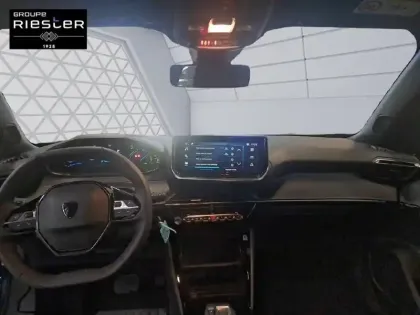 Photo 7 Peugeot 2008  Electrique 50 kWh 136 ch