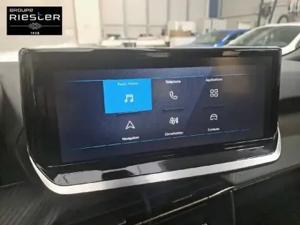 Photo 17 Peugeot 2008  Electrique 50 kWh 136 ch