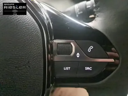 Photo 19 Peugeot 2008  Electrique 50 kWh 136 ch