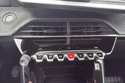 Photo 52 Peugeot 208 Gén. II Ph2 Active 5