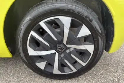 Photo 9 Peugeot 208  PureTech 100 S&S BVM6