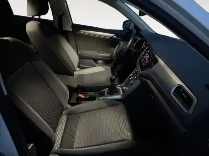 Photo 34 Volkswagen T-roc  1.0 TSI 110 Start/Stop BVM6