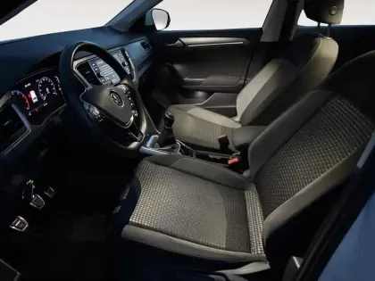 Photo 33 Volkswagen T-roc  1.0 TSI 110 Start/Stop BVM6