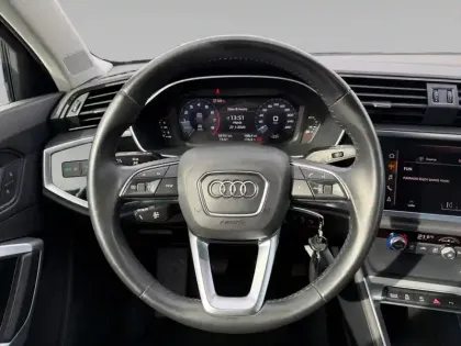 Photo 11 Audi Q3  35 TFSI 150 ch