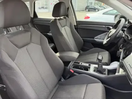 Photo 28 Audi Q3  35 TFSI 150 ch