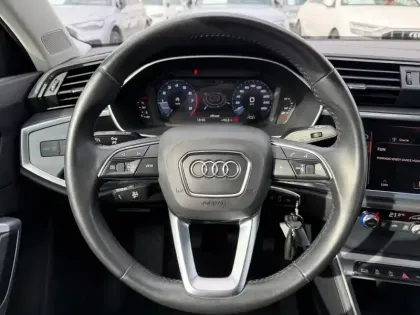 Photo 32 Audi Q3  35 TFSI 150 ch