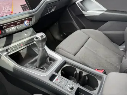 Photo 40 Audi Q3  35 TFSI 150 ch