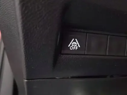 Photo 53 Peugeot 2008  BlueHDi 110 S&S BVM6