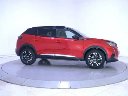 Photo 27 Peugeot 2008  BlueHDi 110 S&S BVM6