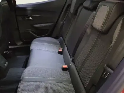 Photo 35 Peugeot 2008  BlueHDi 110 S&S BVM6