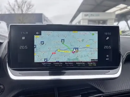 Photo 17 Peugeot 2008  BlueHDi 110 S&S BVM6