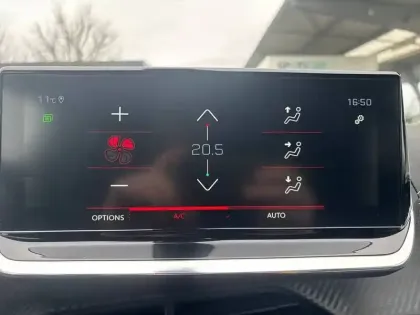 Photo 20 Peugeot 2008  BlueHDi 110 S&S BVM6