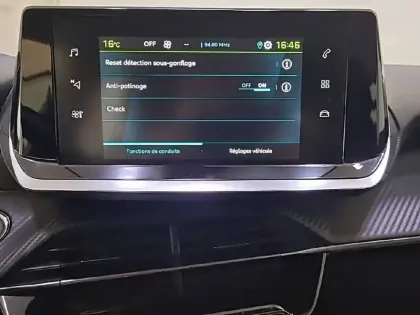 Photo 13 Peugeot 208  Electrique 50 kWh 136ch