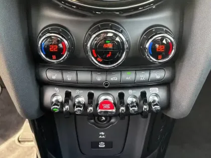 Photo 20 Mini Mini Hatch 3 Portes Cooper S 178 ch DKG7