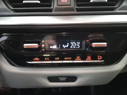 Photo 17 Suzuki Swift  1.2 Dualjet Hybrid Auto