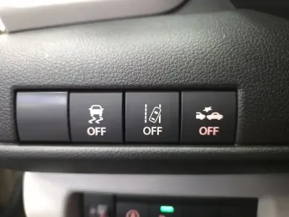 Photo 15 Suzuki Swift  1.2 Dualjet Hybrid Auto