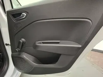 Photo 60 Renault Clio Gén. V (BJA) Ph1 Business 5