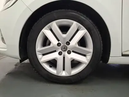 Photo 18 Renault Clio  Blue dCi 100 - 21N