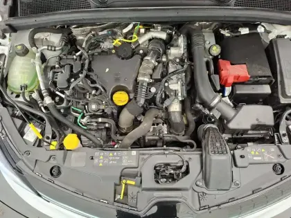 Photo 79 Renault Clio Gén. V (BJA) Ph1 Business 5