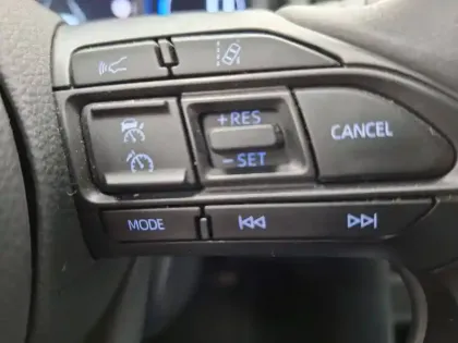 Photo 71 Toyota Yaris  Cross Hybride 116h 2WD