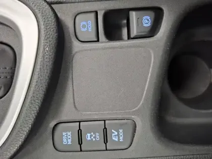 Photo 72 Toyota Yaris  Cross Hybride 116h 2WD