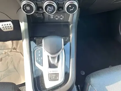 Photo 12 Renault Arkana  E-Tech 145 - 21B