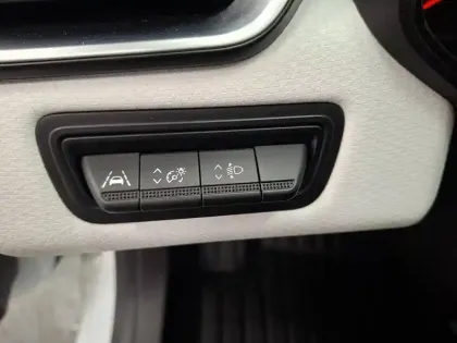 Photo 68 Renault Clio  SOCIETE BLUE DCI 100